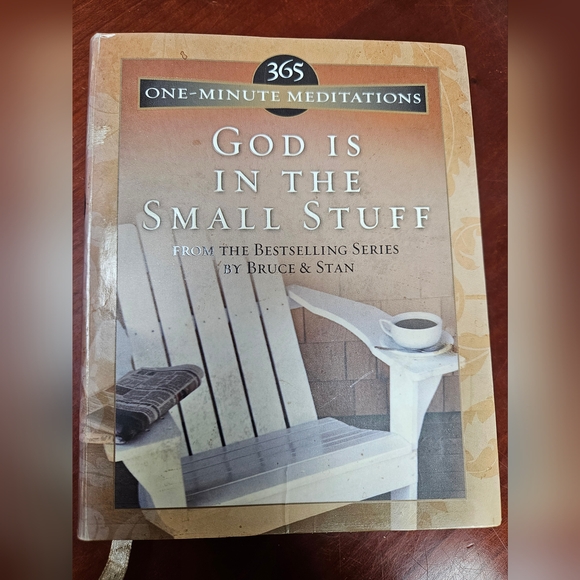 365 One-Minute Meditations from God Is in the Small Stuff - Picture 7 of 7